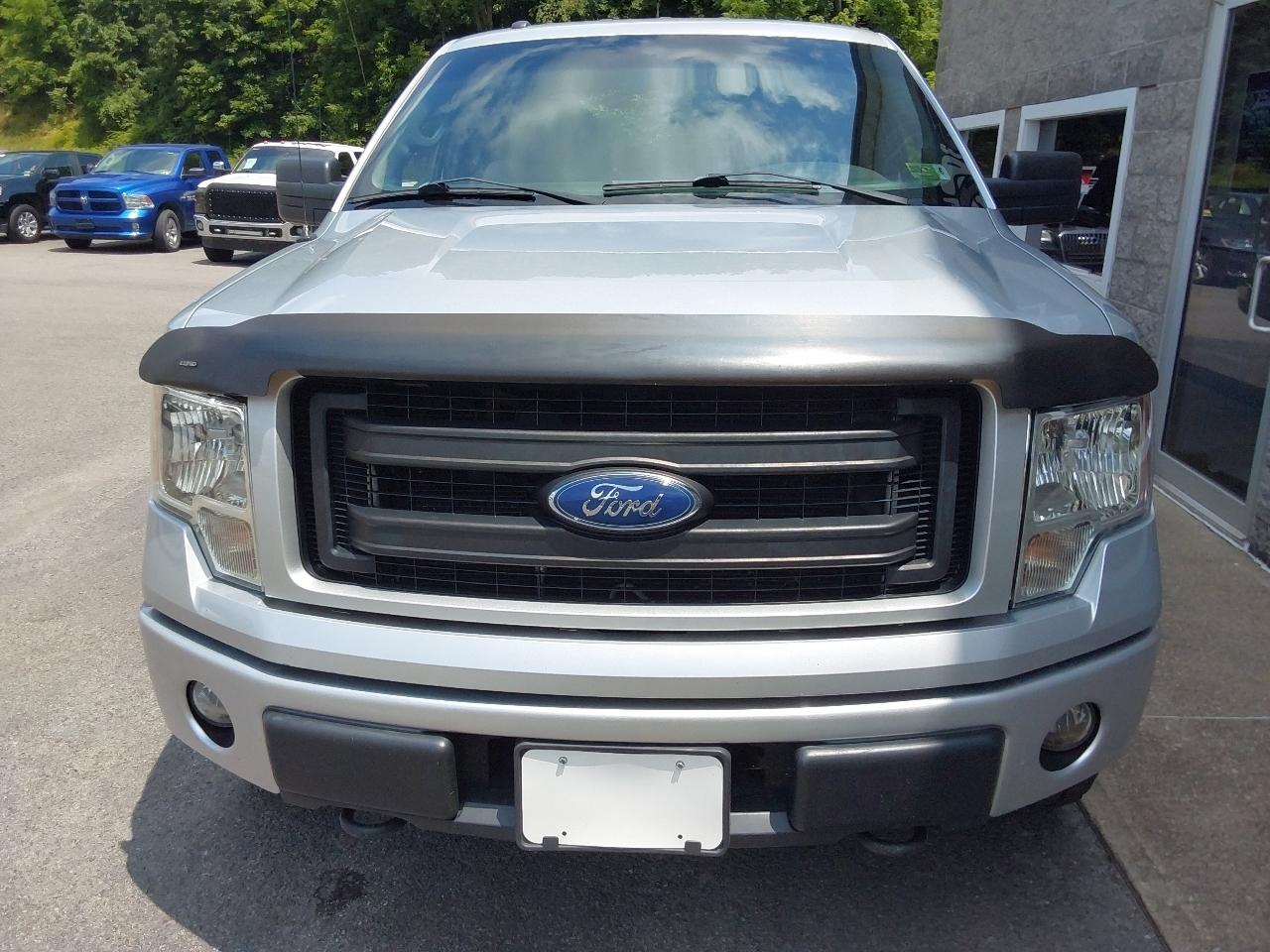 Ford F-150 4WD SuperCab 145" STX 2013