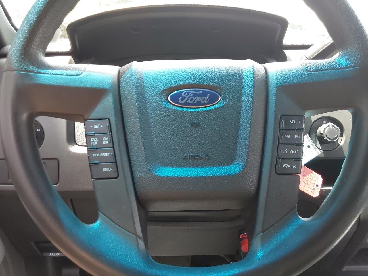 Ford F-150 4WD SuperCab 145" STX 2013
