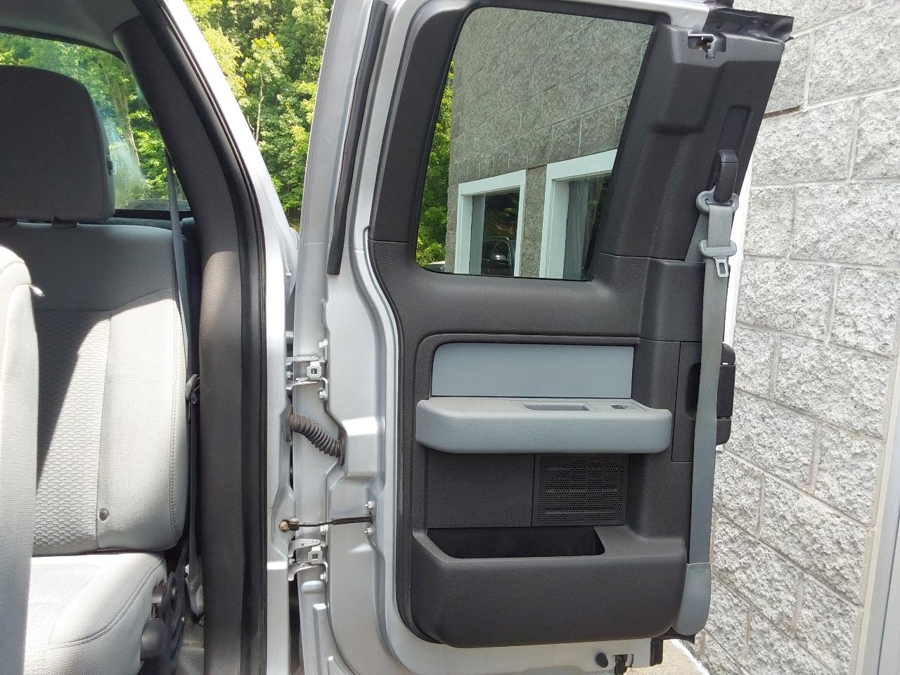 Ford F-150 4WD SuperCab 145" STX 2013