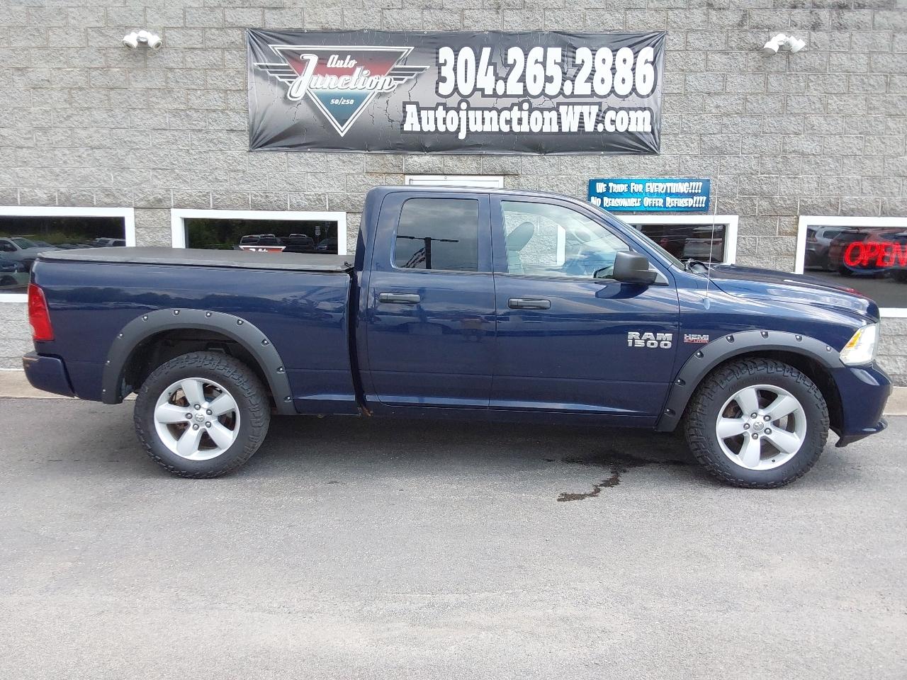 RAM 1500 4WD Quad Cab 140.5" Express 2013
