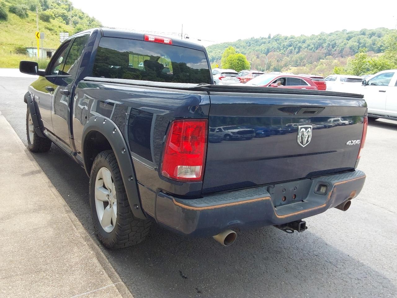 RAM 1500 4WD Quad Cab 140.5" Express 2013