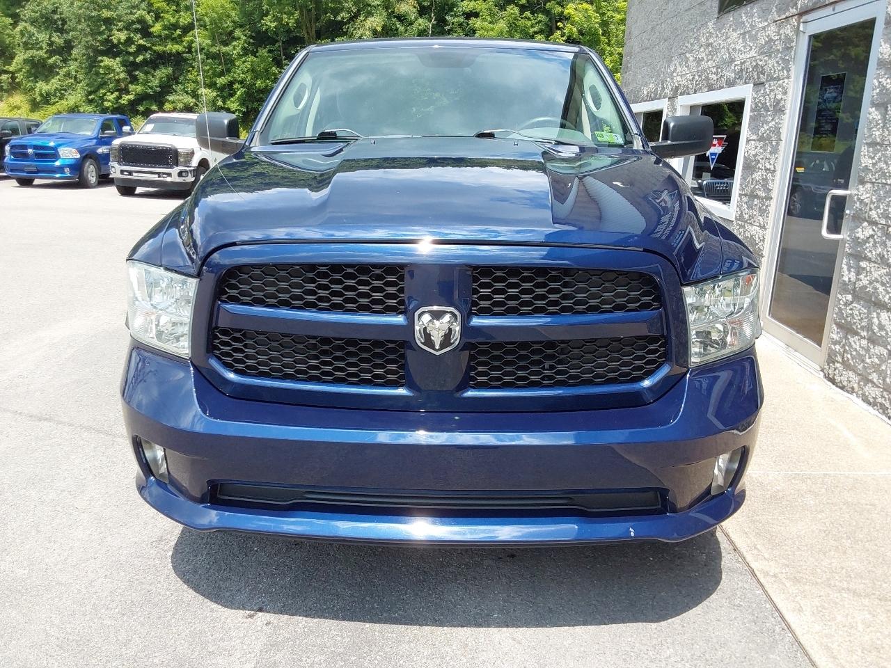 RAM 1500 4WD Quad Cab 140.5" Express 2013