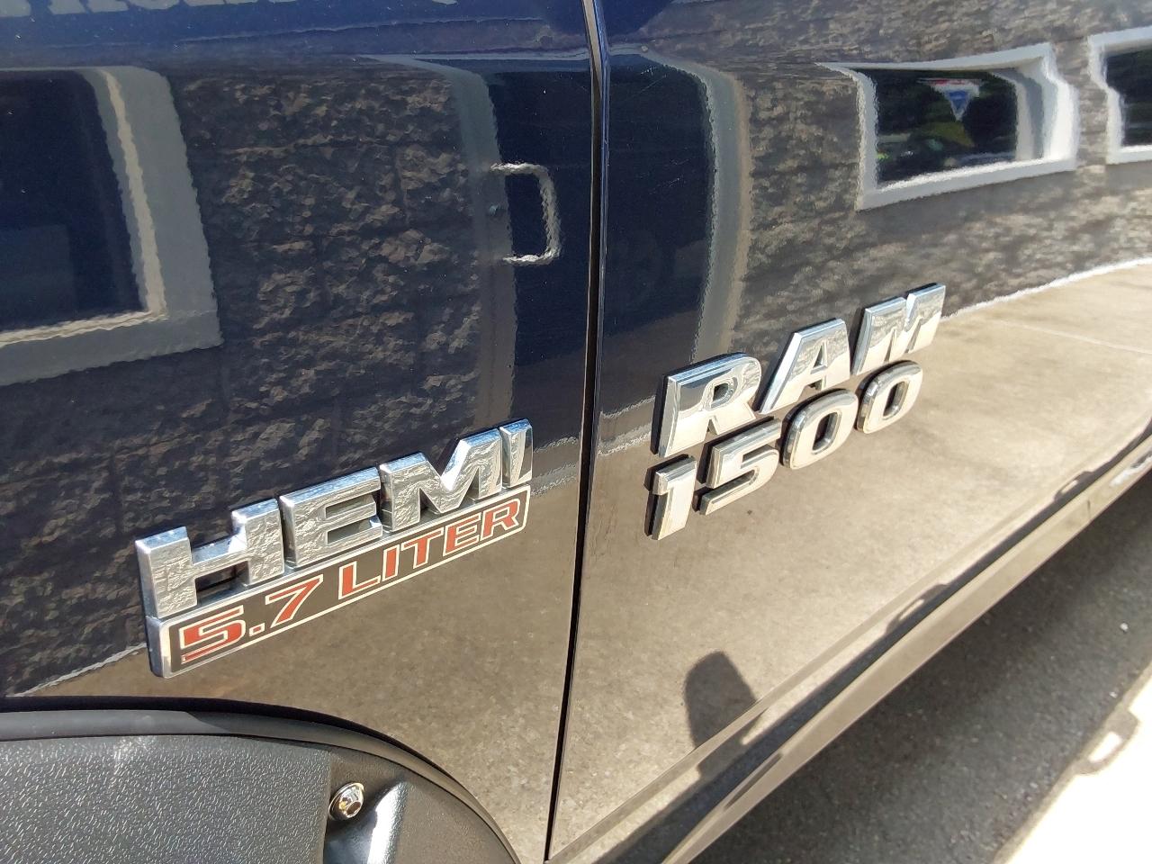 RAM 1500 4WD Quad Cab 140.5" Express 2013