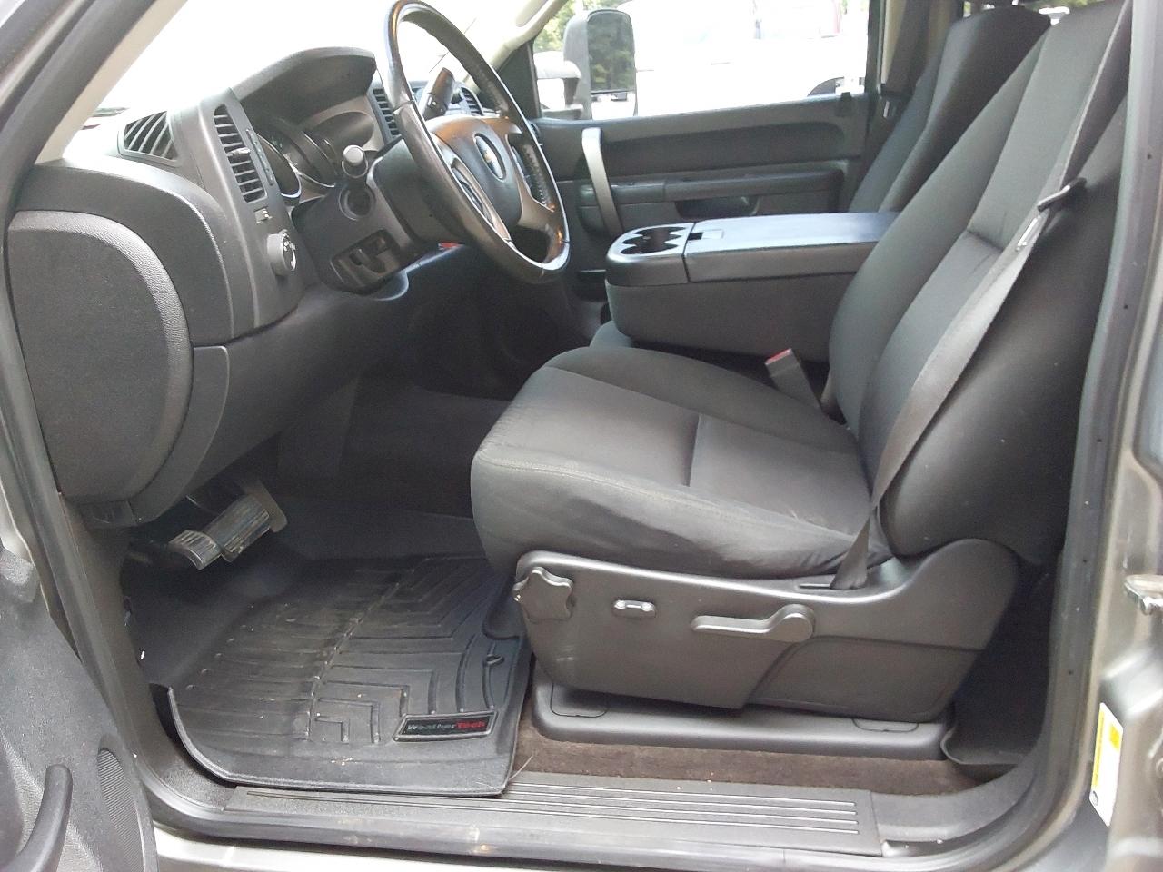 Chevrolet Silverado 1500 4WD Crew Cab 143.5" LT 2012