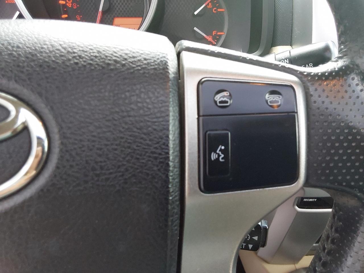 Toyota 4Runner 4WD 4dr V6 Limited (Natl) 2013