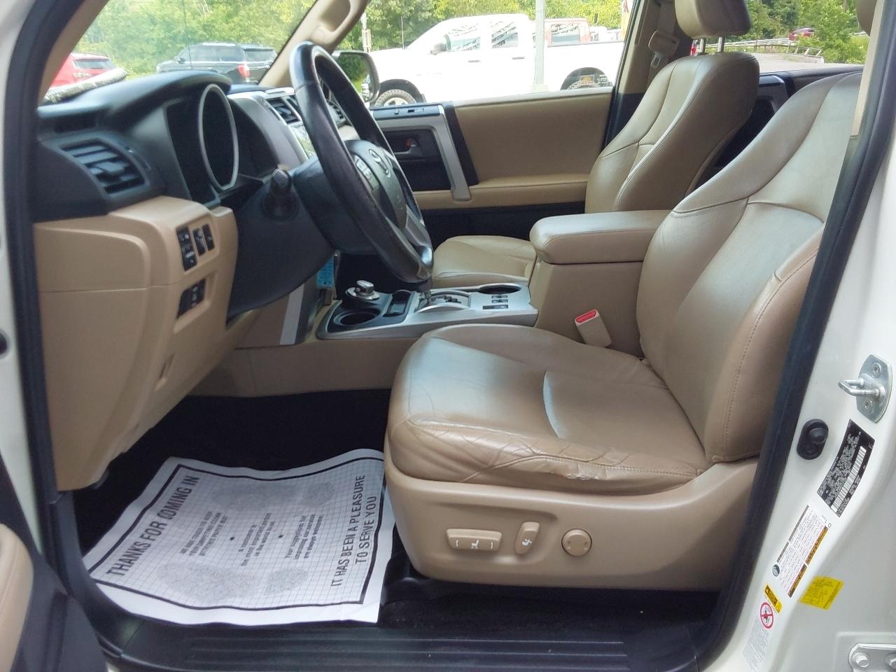 Toyota 4Runner 4WD 4dr V6 Limited (Natl) 2013