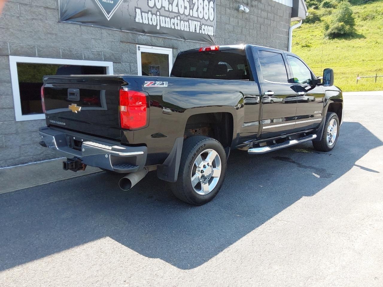 Chevrolet Silverado 2500HD 4WD Crew Cab 153.7" LTZ 2016