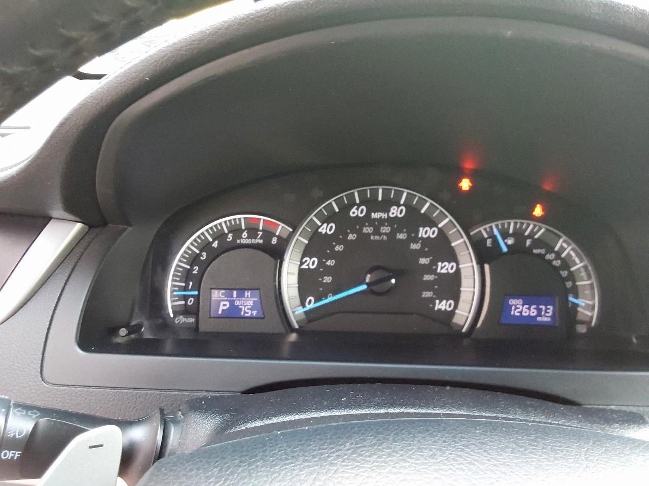 Toyota Camry 4dr Sdn I4 Auto XLE (Natl) 2013
