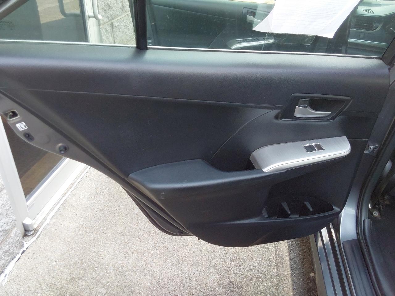 Toyota Camry 4dr Sdn I4 Auto XLE (Natl) 2013