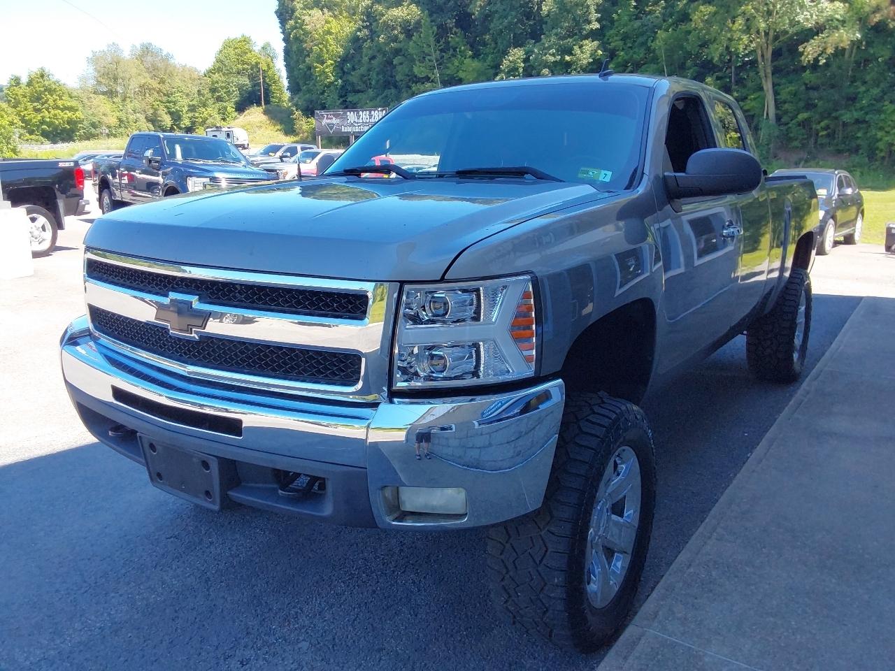 Chevrolet Silverado 1500 4WD Ext Cab 143.5" LT 2013