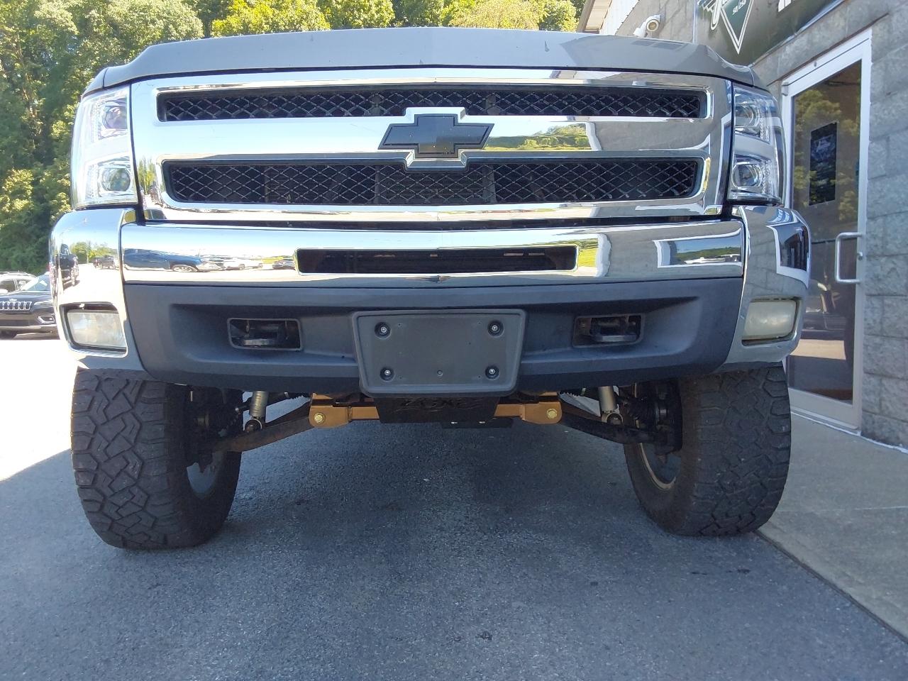 Chevrolet Silverado 1500 4WD Ext Cab 143.5" LT 2013