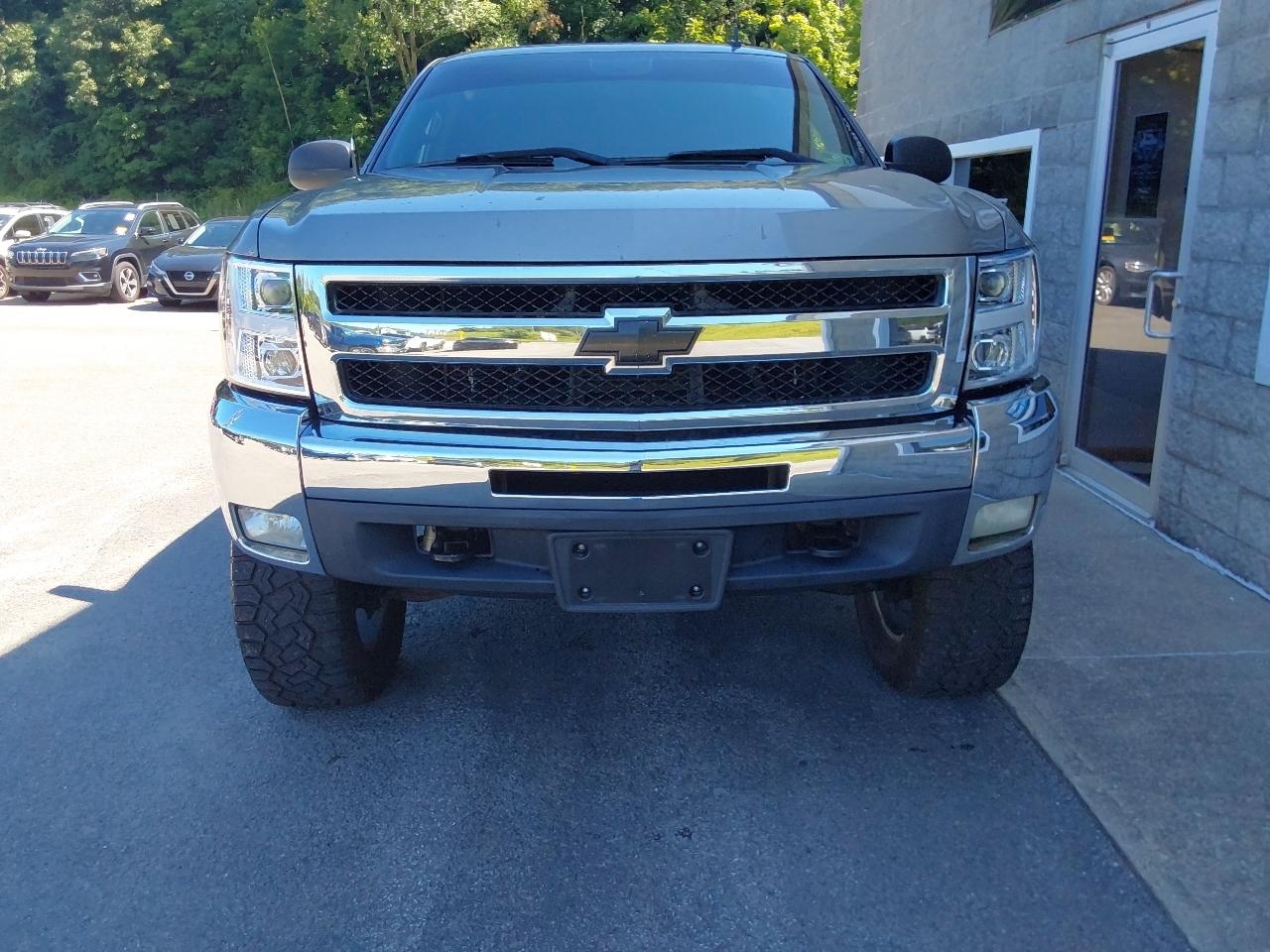 Chevrolet Silverado 1500 4WD Ext Cab 143.5" LT 2013