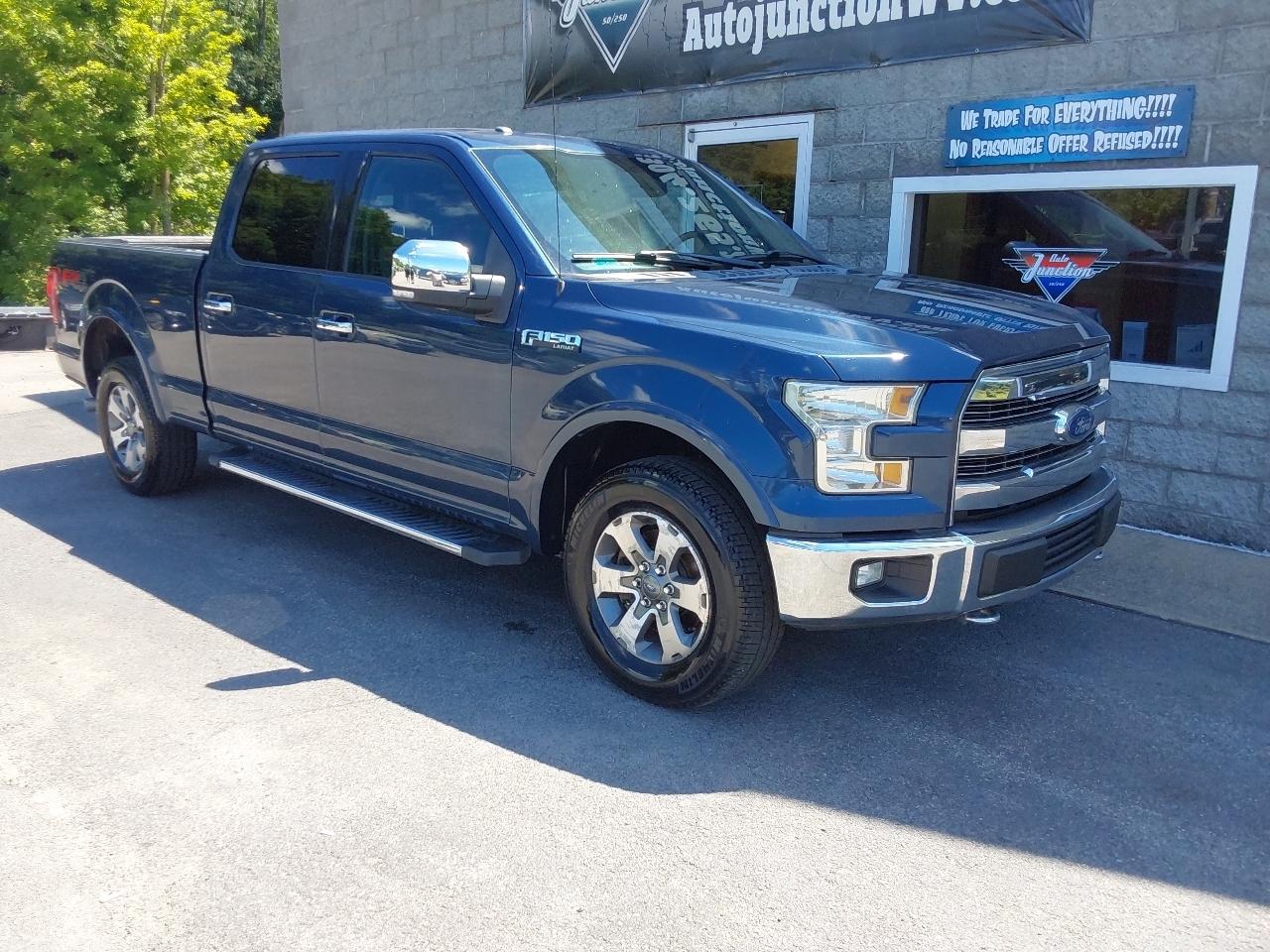 Ford F-150 4WD SuperCrew 157" Lariat w/HD Payload Pkg 2015