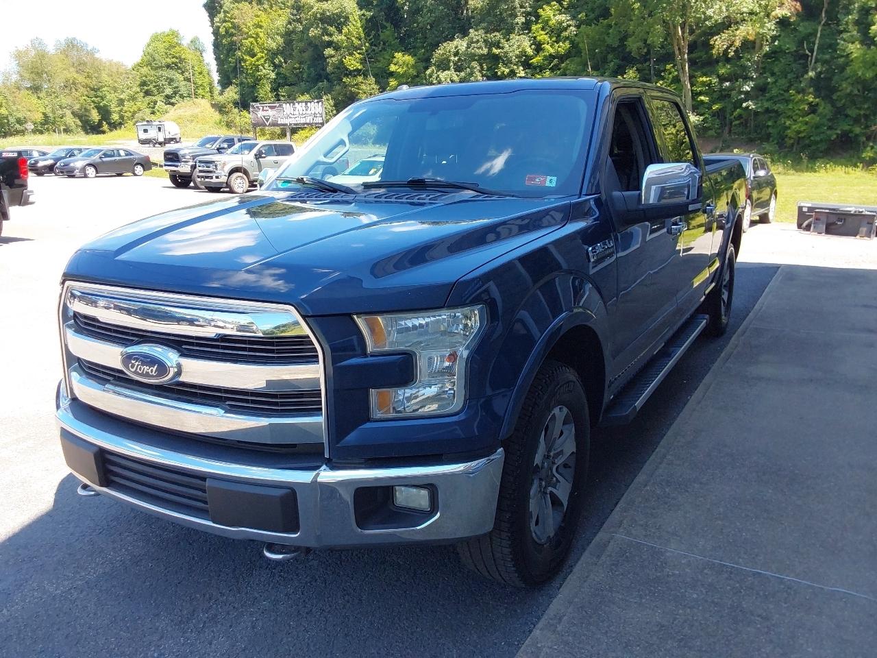 Ford F-150 4WD SuperCrew 157" Lariat w/HD Payload Pkg 2015