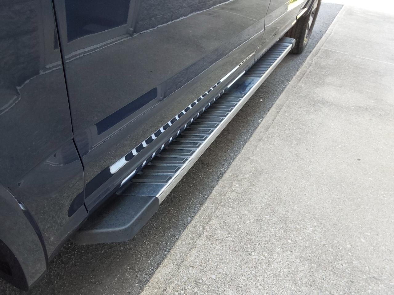 Ford F-150 4WD SuperCrew 157" Lariat w/HD Payload Pkg 2015