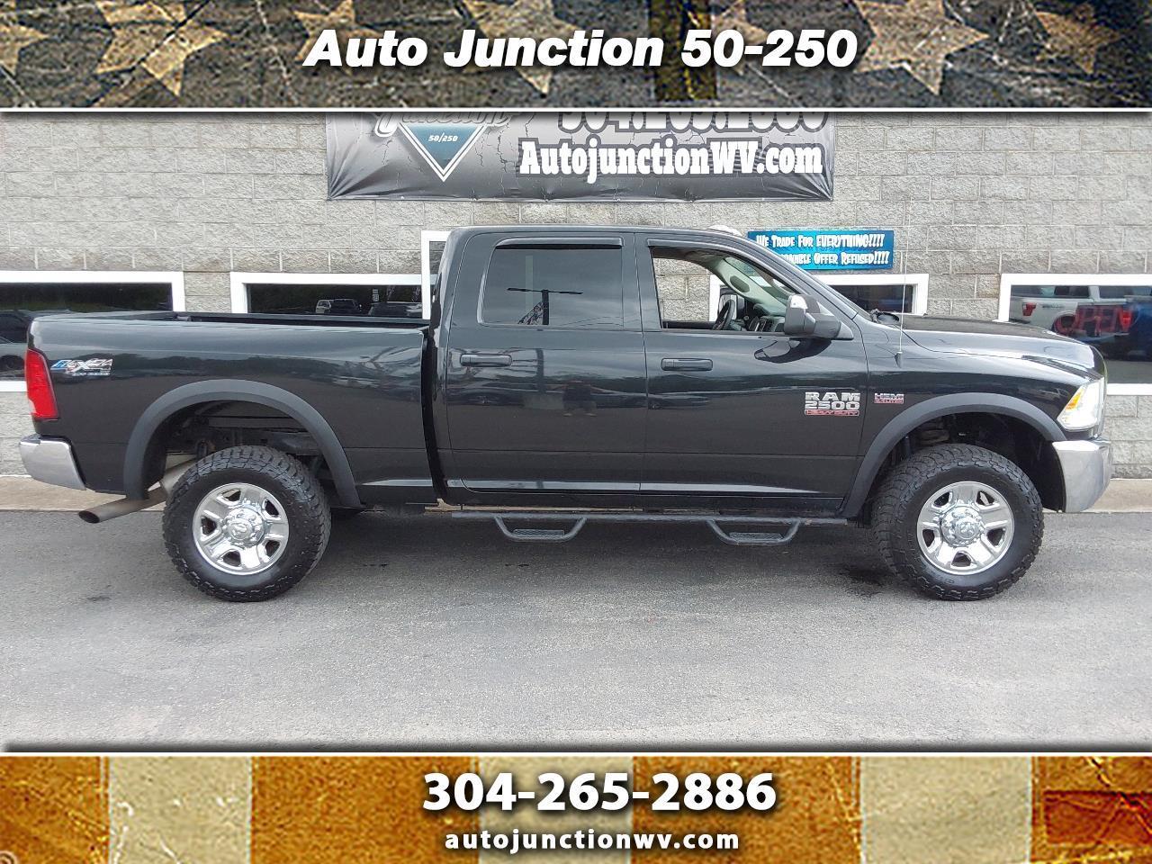RAM 2500 Tradesman 4x4 Crew Cab 6'4" Box 2017