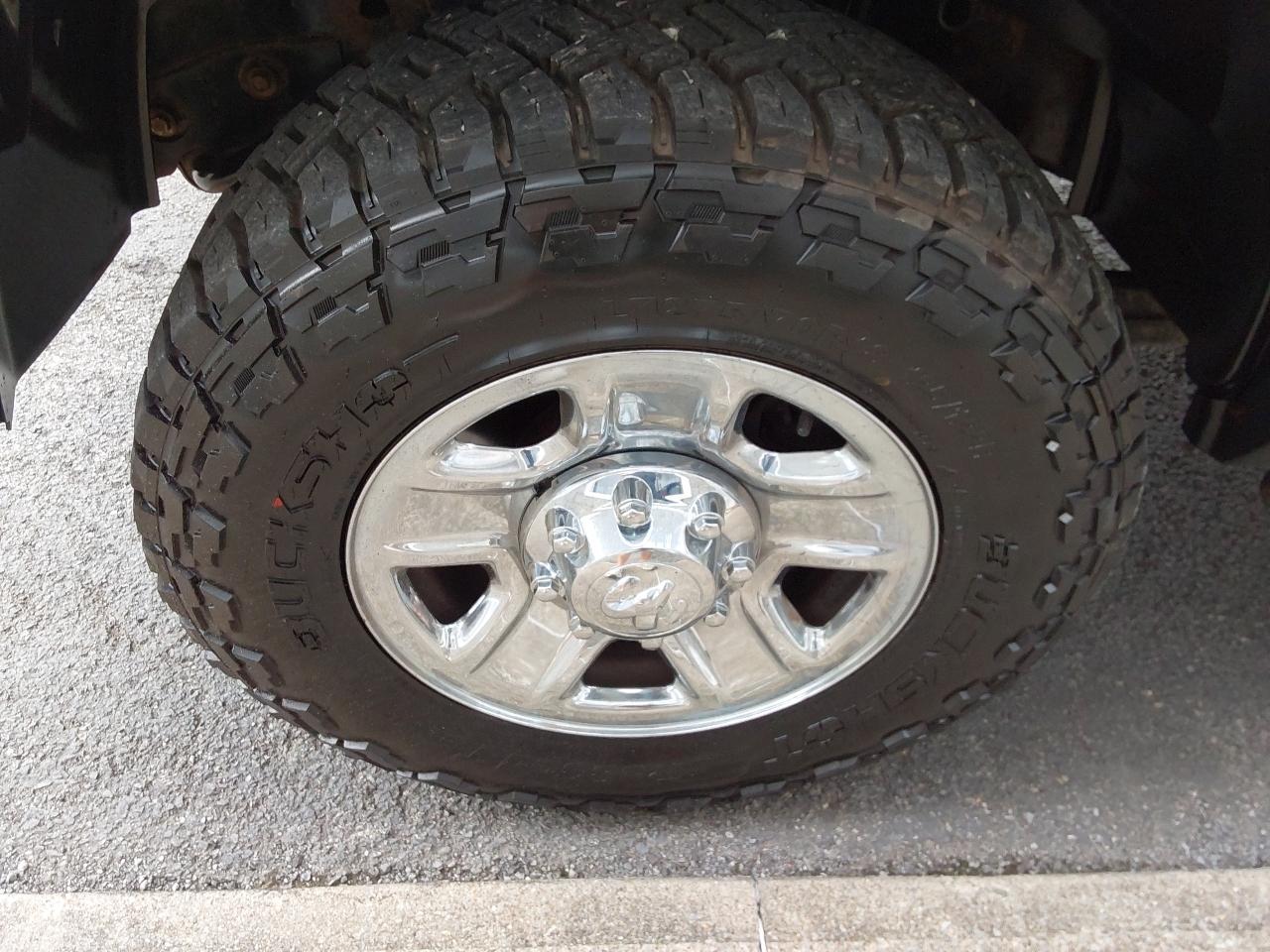 RAM 2500 Tradesman 4x4 Crew Cab 6'4" Box 2017