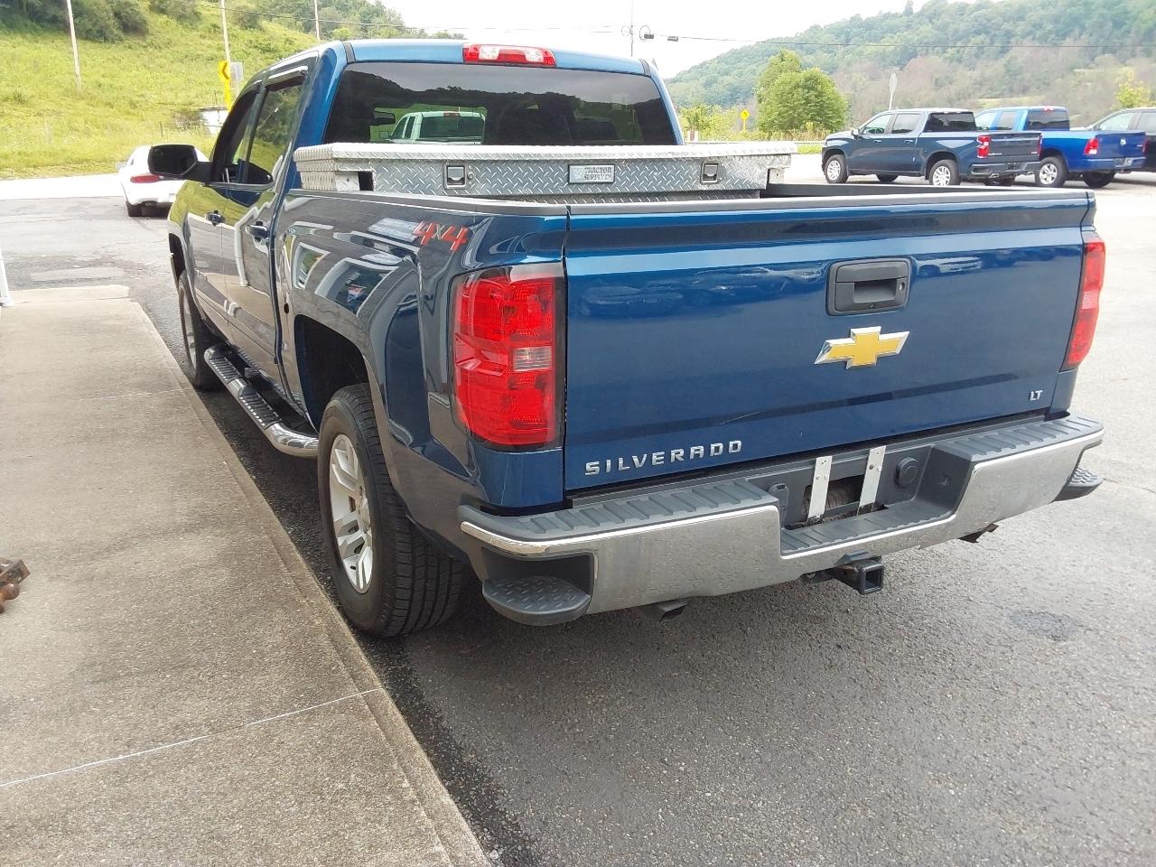 Chevrolet Silverado 1500 4WD Crew Cab 143.5" LT w/1LT 2018