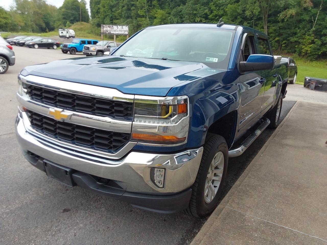 Chevrolet Silverado 1500 4WD Crew Cab 143.5" LT w/1LT 2018