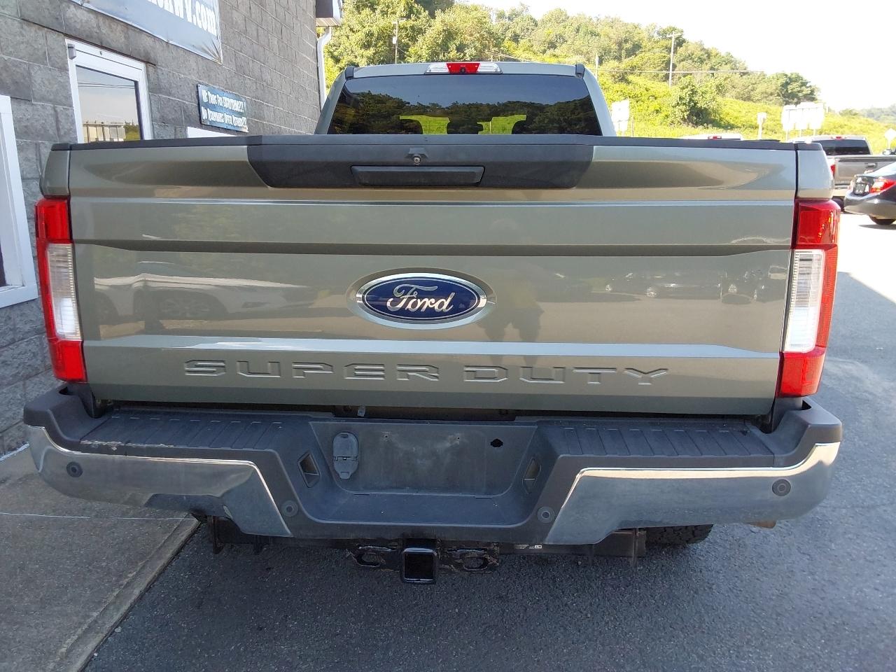 Ford Super Duty F-250 SRW XLT 4WD SuperCab 8' Box 2019