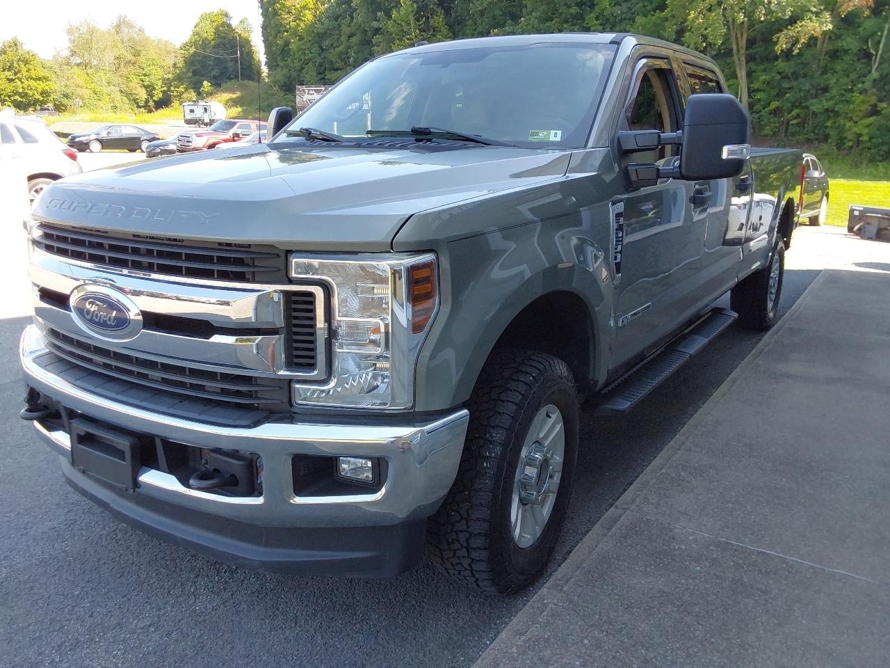 Ford Super Duty F-250 SRW XLT 4WD SuperCab 8' Box 2019