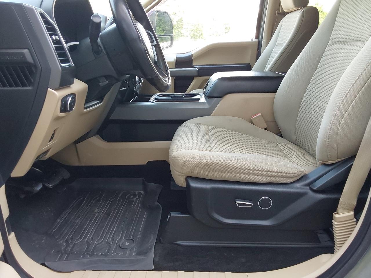 Ford Super Duty F-250 SRW XLT 4WD SuperCab 8' Box 2019