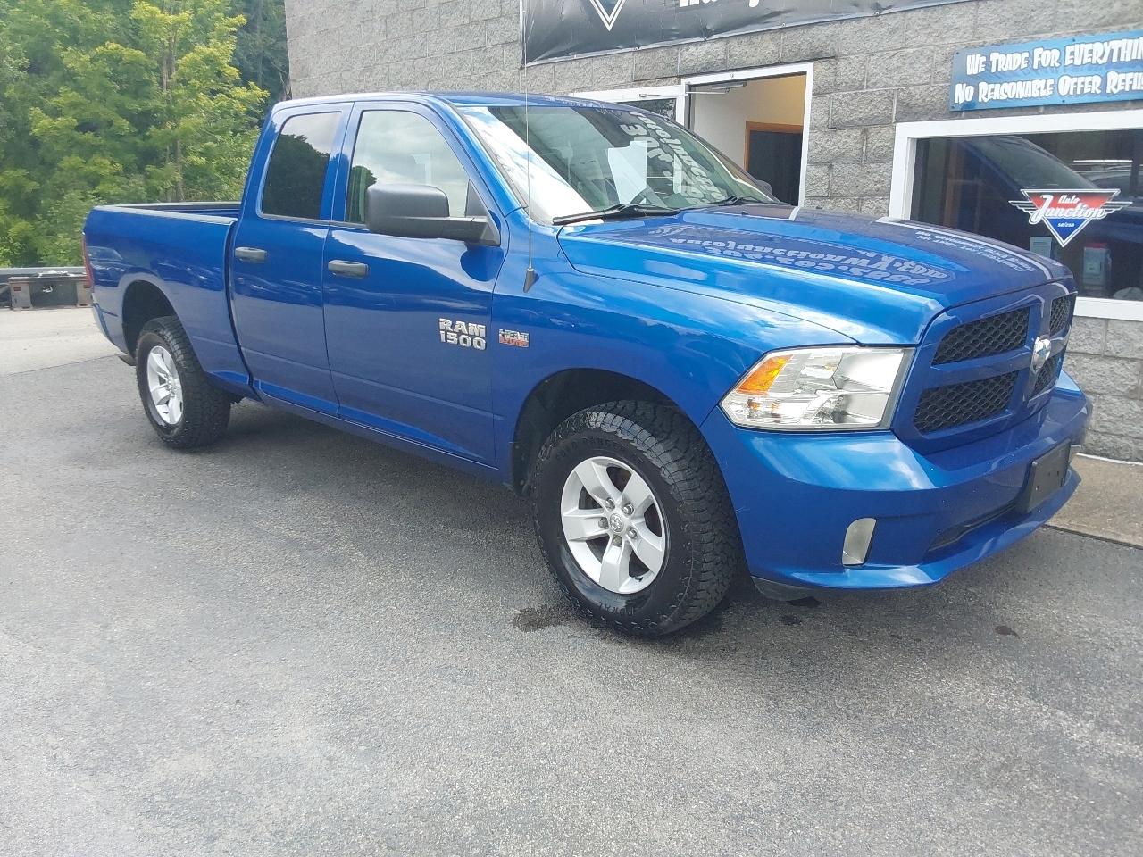 RAM 1500 Express 4x4 Quad Cab 6'4" Box 2018