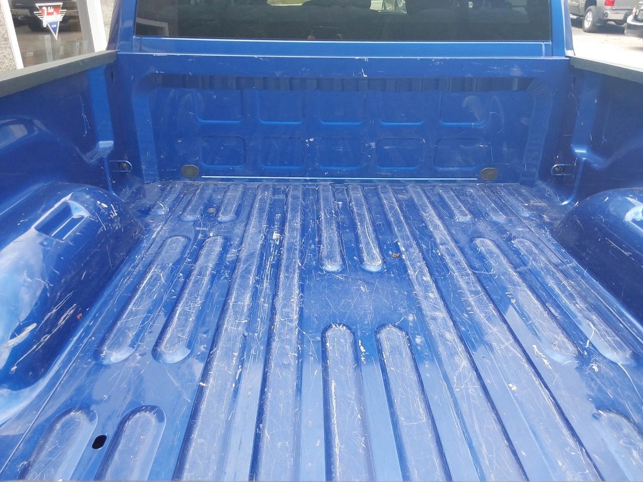 RAM 1500 Express 4x4 Quad Cab 6'4" Box 2018