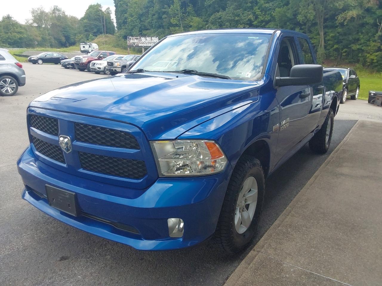 RAM 1500 Express 4x4 Quad Cab 6'4" Box 2018