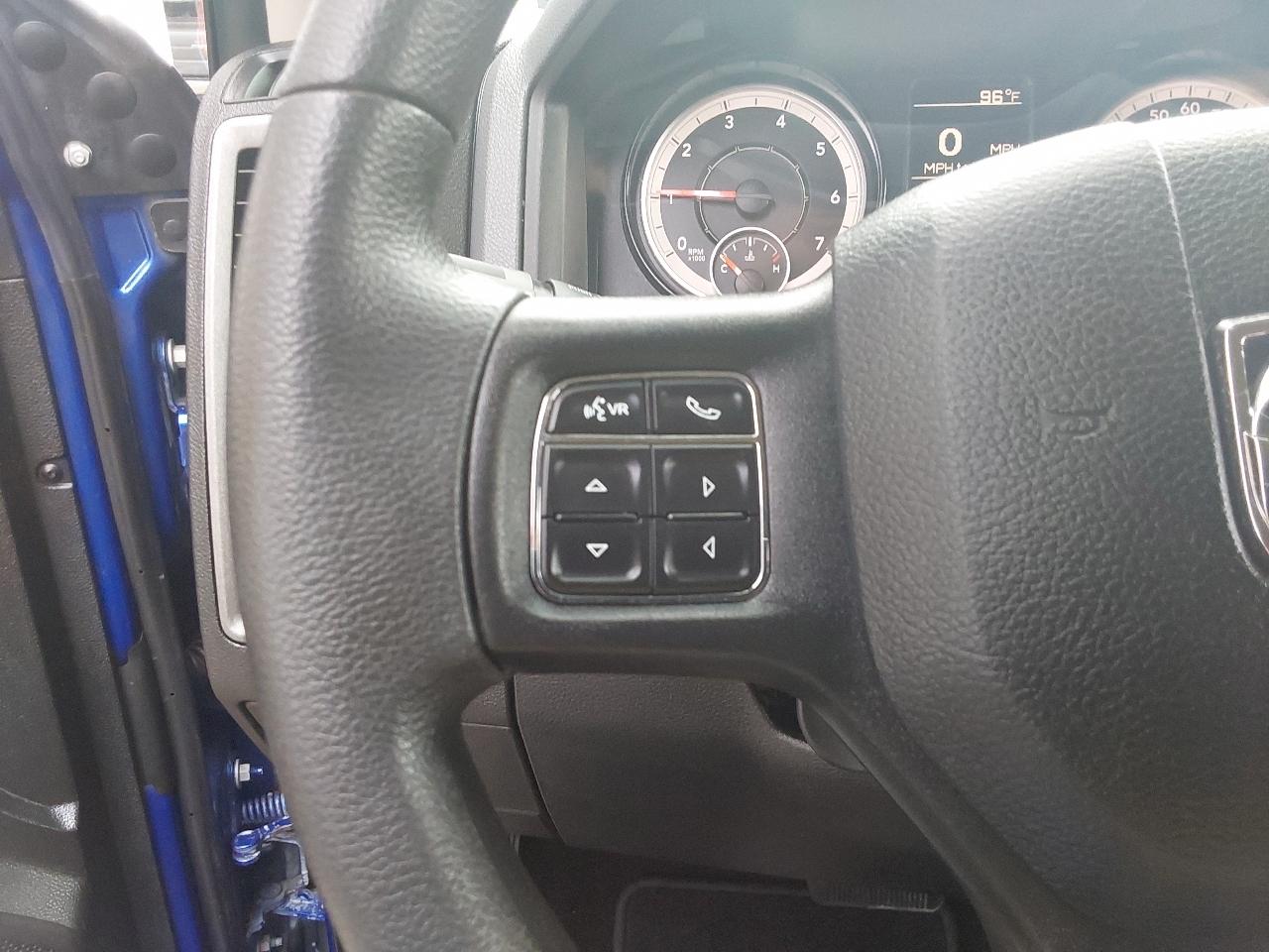 RAM 1500 Express 4x4 Quad Cab 6'4" Box 2018