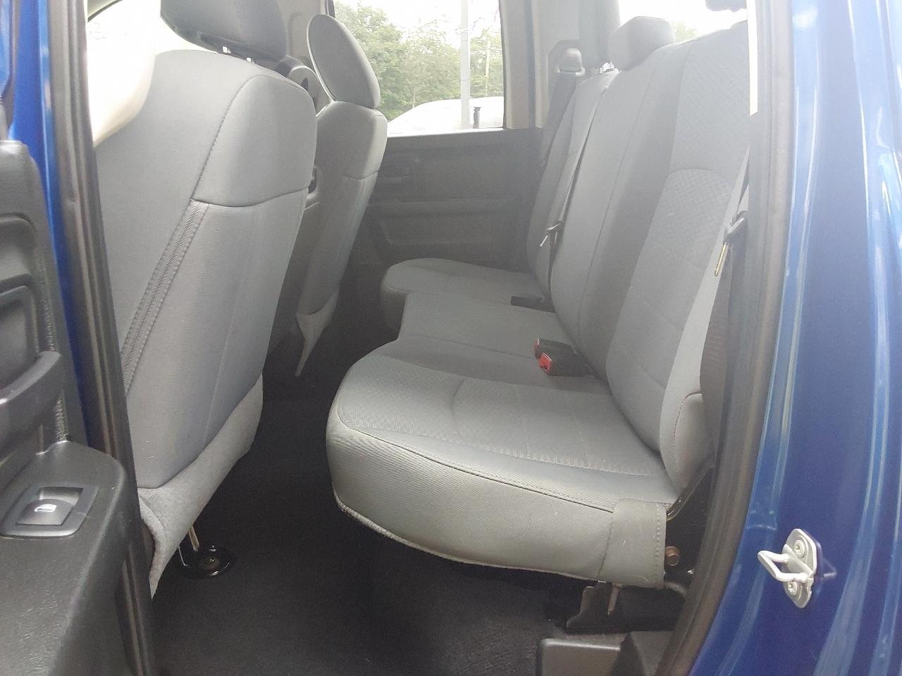 RAM 1500 Express 4x4 Quad Cab 6'4" Box 2018