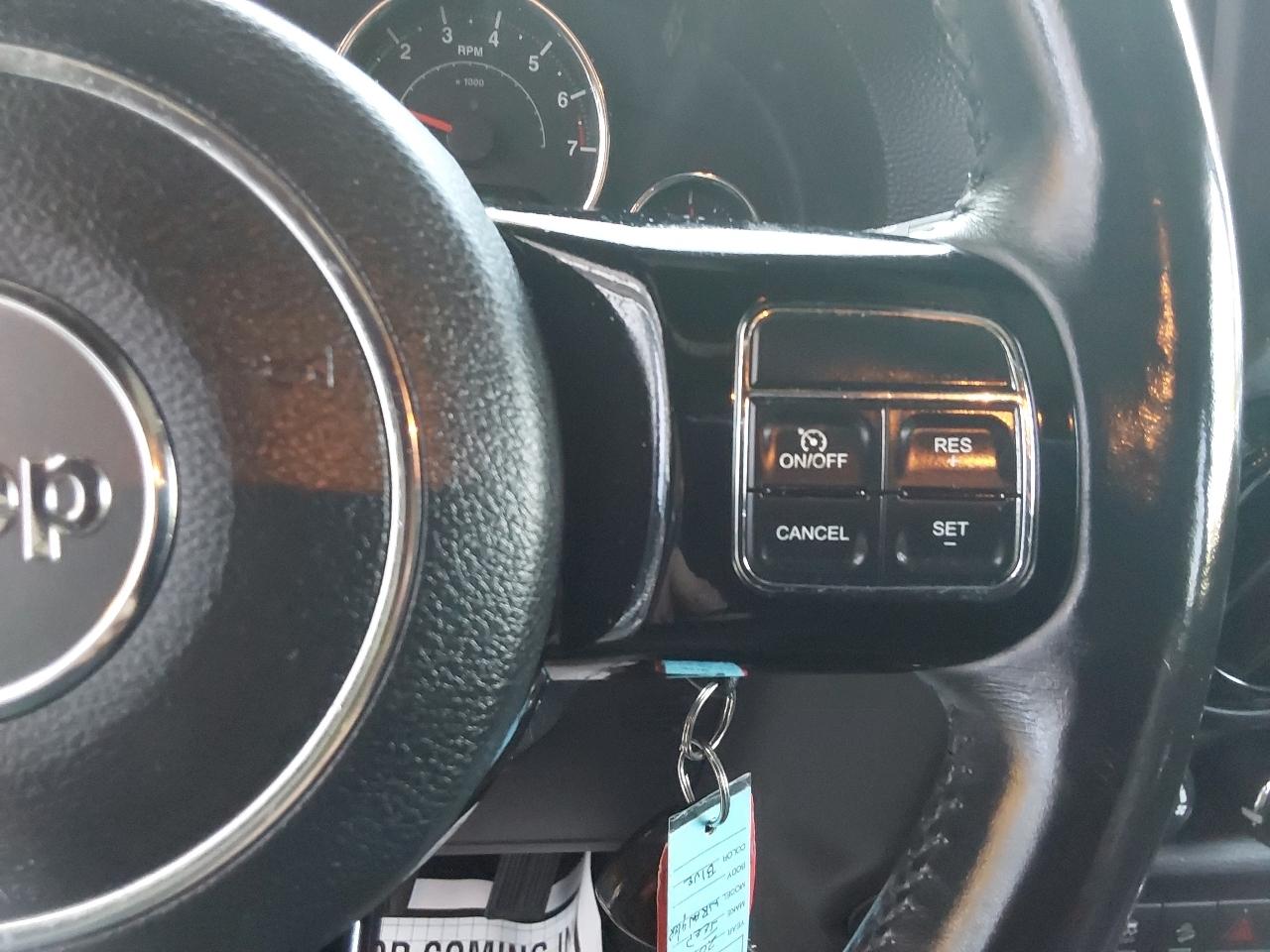 Jeep Wrangler Unlimited 4WD 4dr Altitude 2014