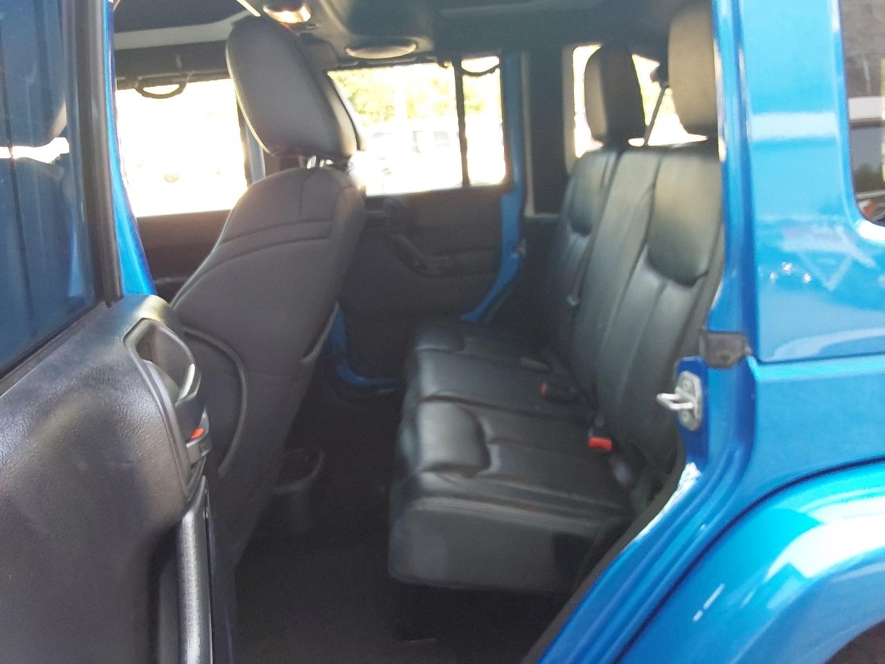 Jeep Wrangler Unlimited 4WD 4dr Altitude 2014