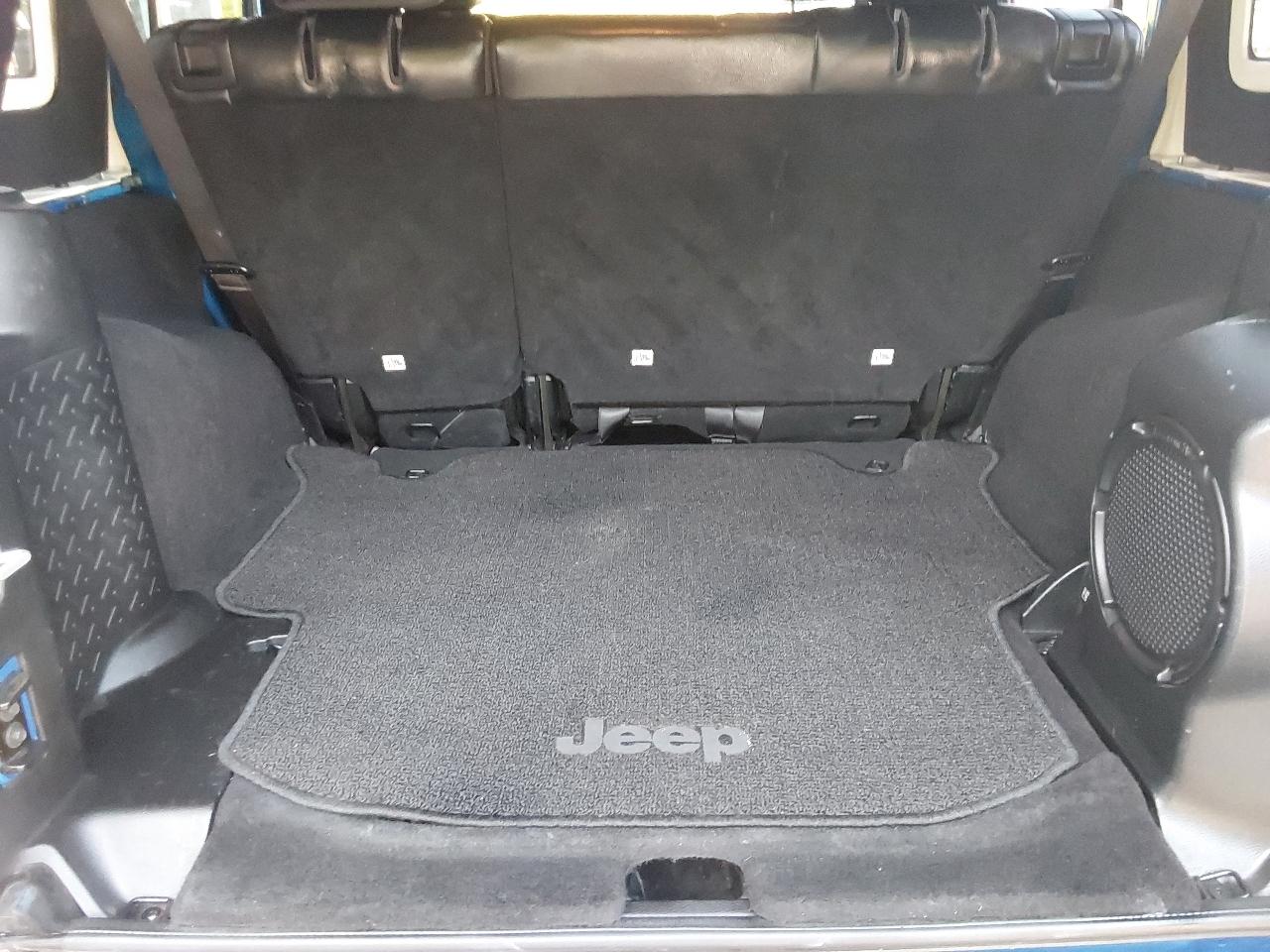 Jeep Wrangler Unlimited 4WD 4dr Altitude 2014