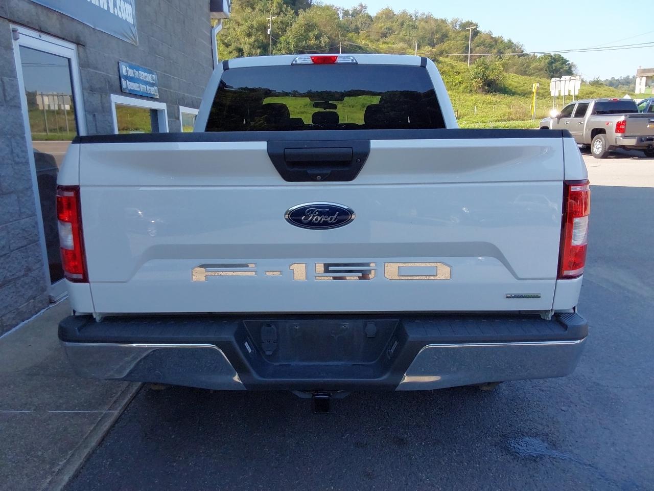 Ford F-150 4WD SuperCrew 145" XLT 2018
