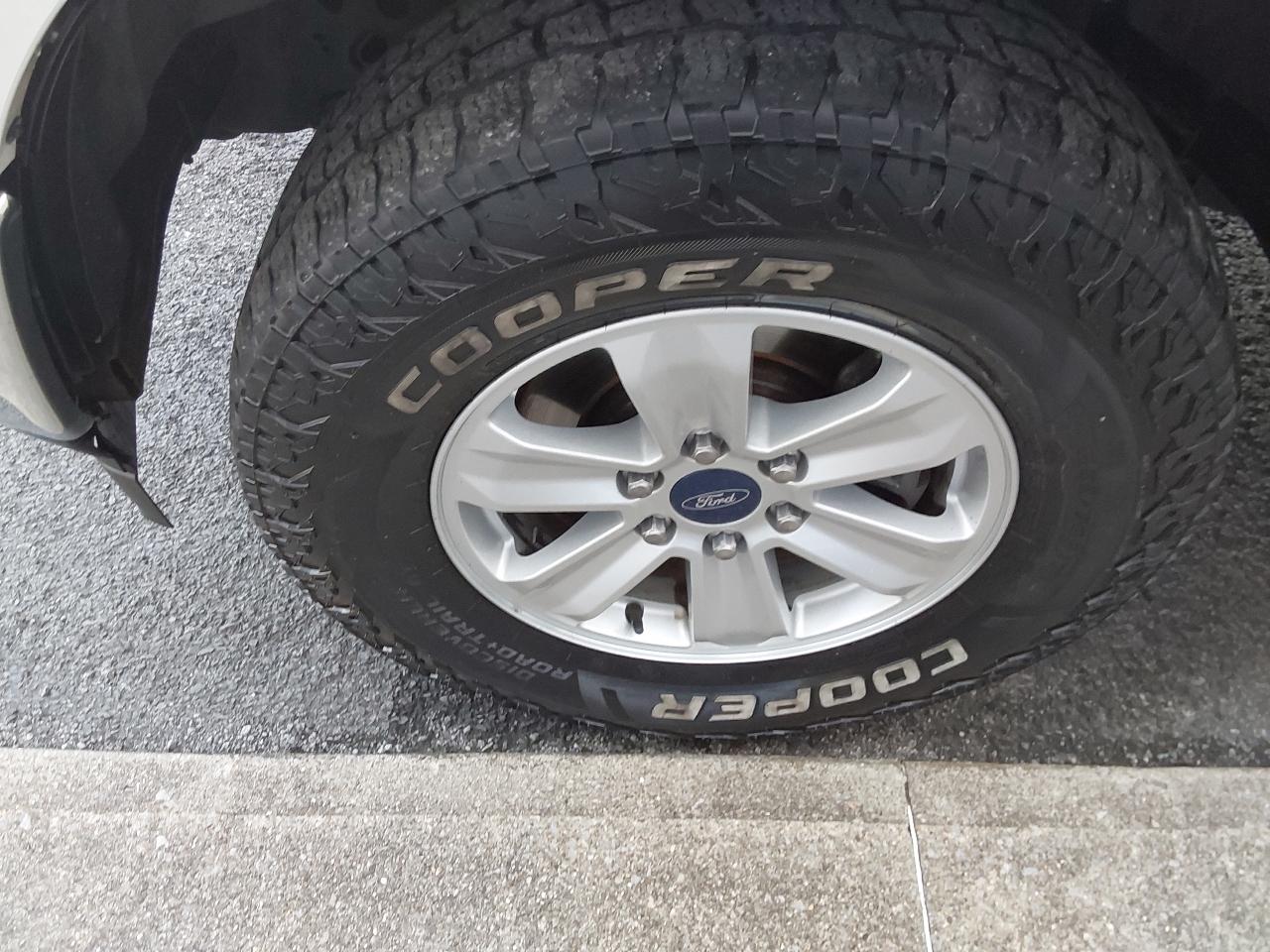 Ford F-150 4WD SuperCrew 145" XLT 2018