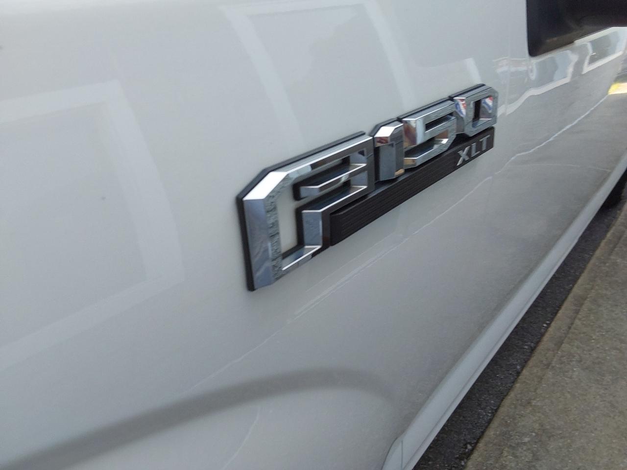 Ford F-150 4WD SuperCrew 145" XLT 2018