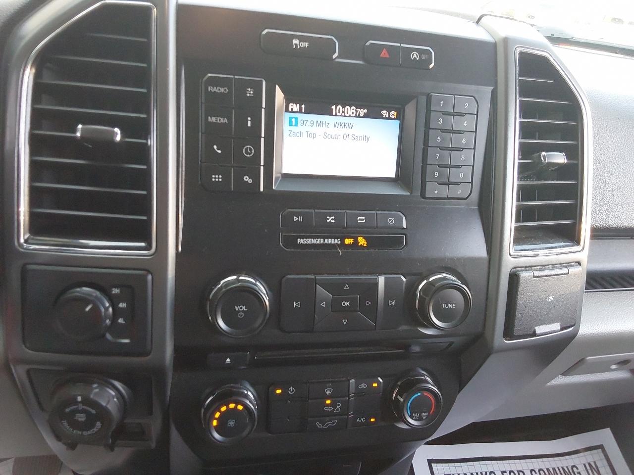Ford F-150 4WD SuperCrew 145" XLT 2018
