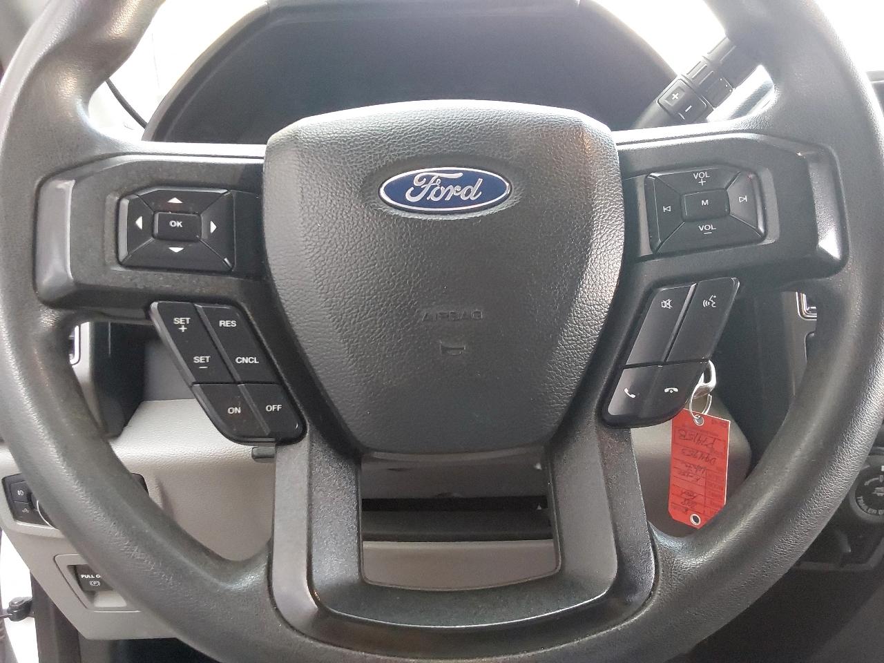 Ford F-150 4WD SuperCrew 145" XLT 2018