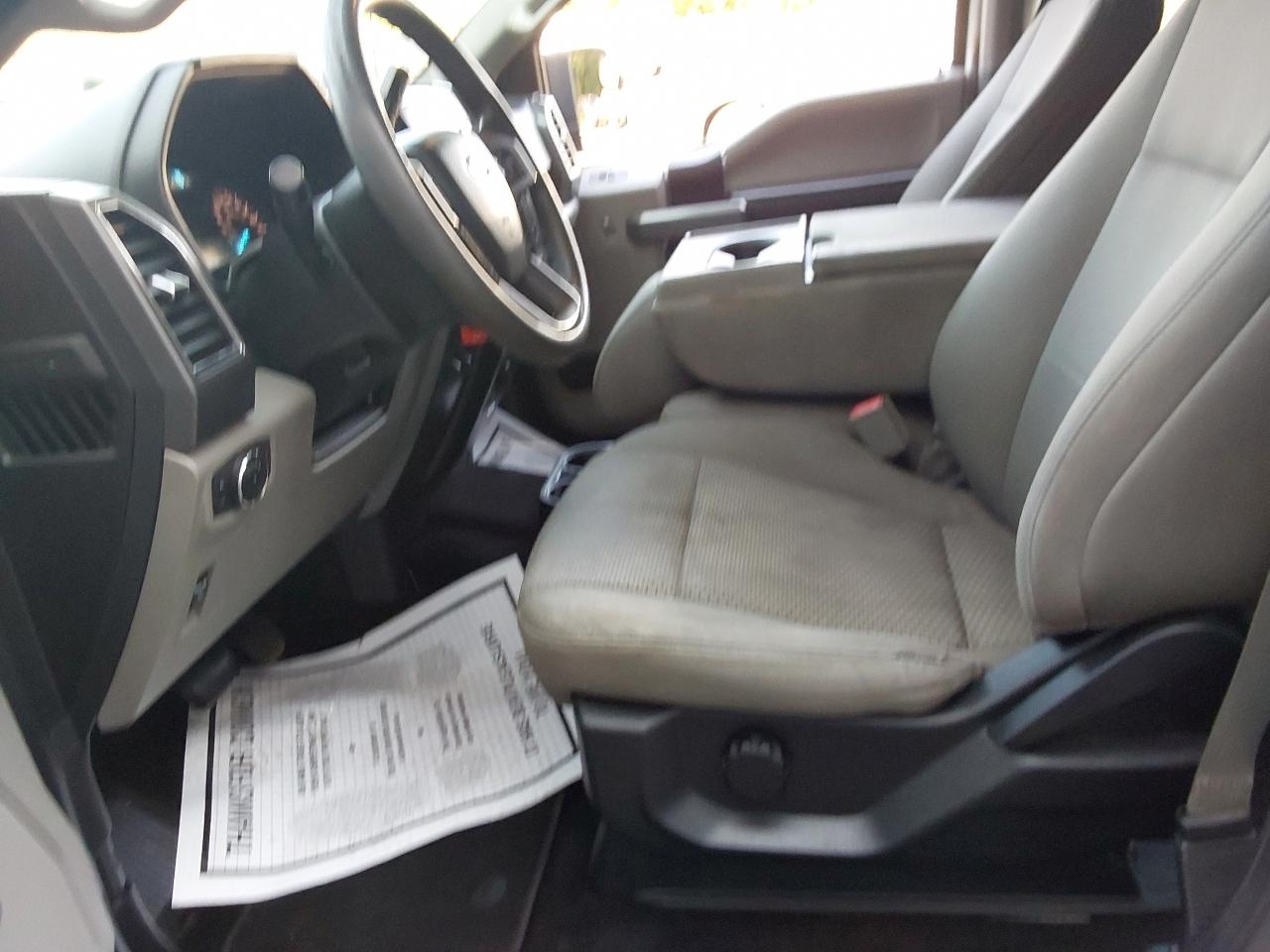 Ford F-150 4WD SuperCrew 145" XLT 2018
