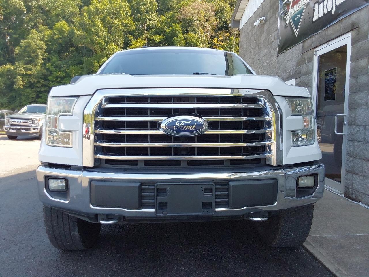 Ford F-150 4WD SuperCrew 145" XLT 2016