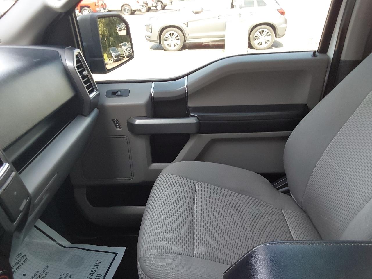 Ford F-150 4WD SuperCrew 145" XLT 2016