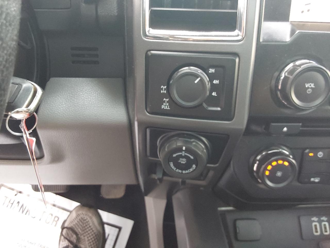 Ford F-150 4WD SuperCrew 145" XLT 2016