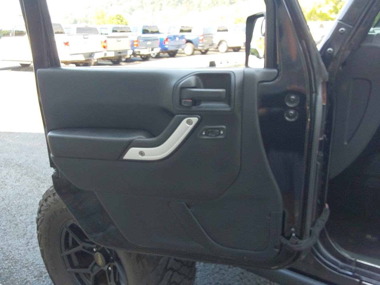 Jeep Wrangler 4WD 2dr Rubicon 2015