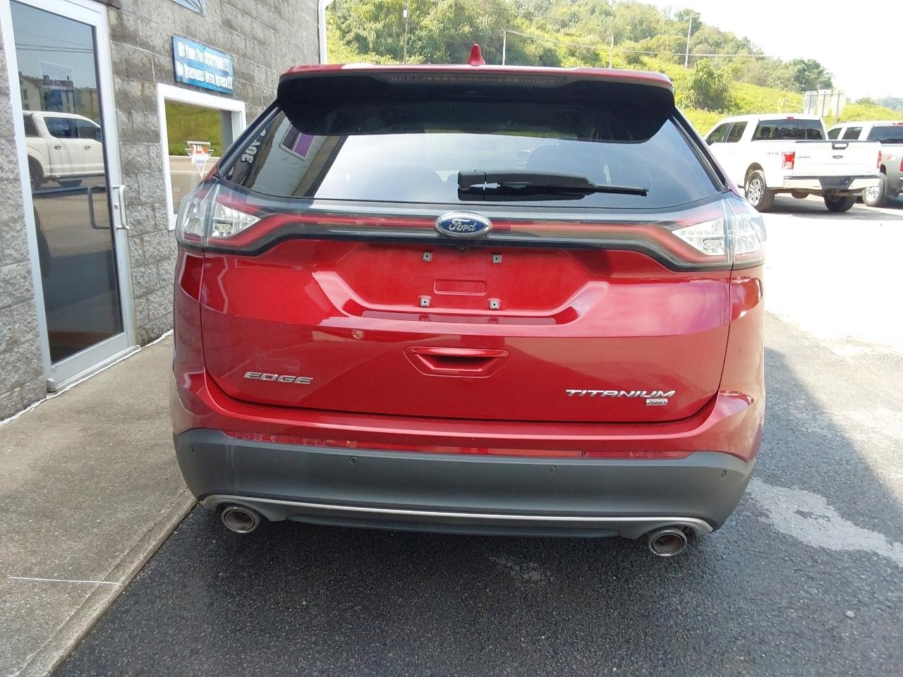 Ford Edge 4dr Titanium AWD 2016