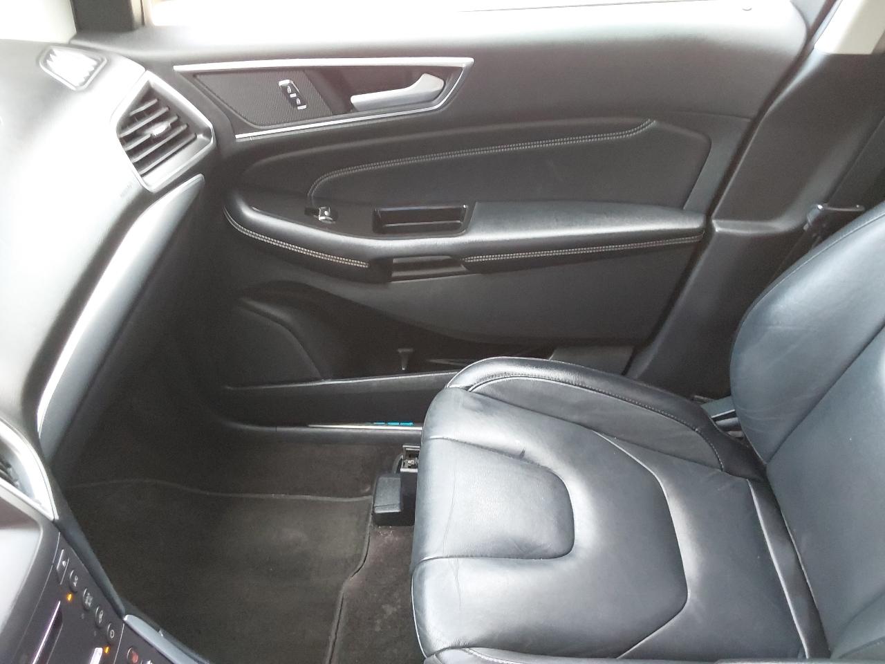 Ford Edge 4dr Titanium AWD 2016