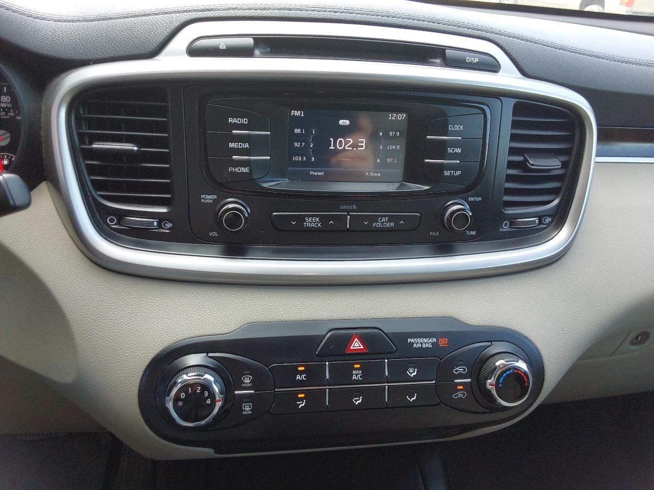 Kia Sorento LX V6 AWD 2017