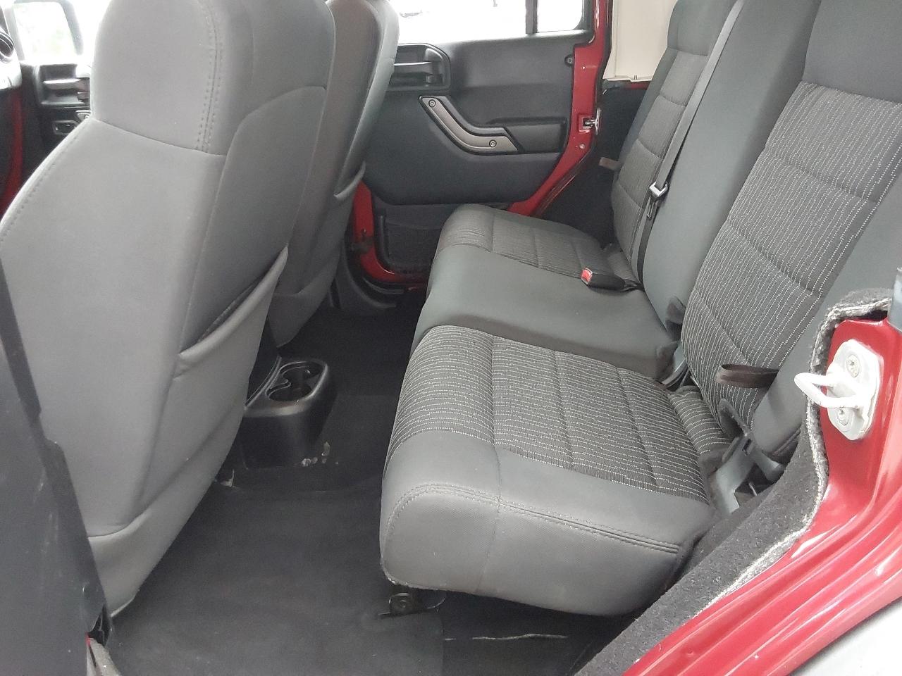Jeep Wrangler Unlimited 4WD 4dr Sport 2012