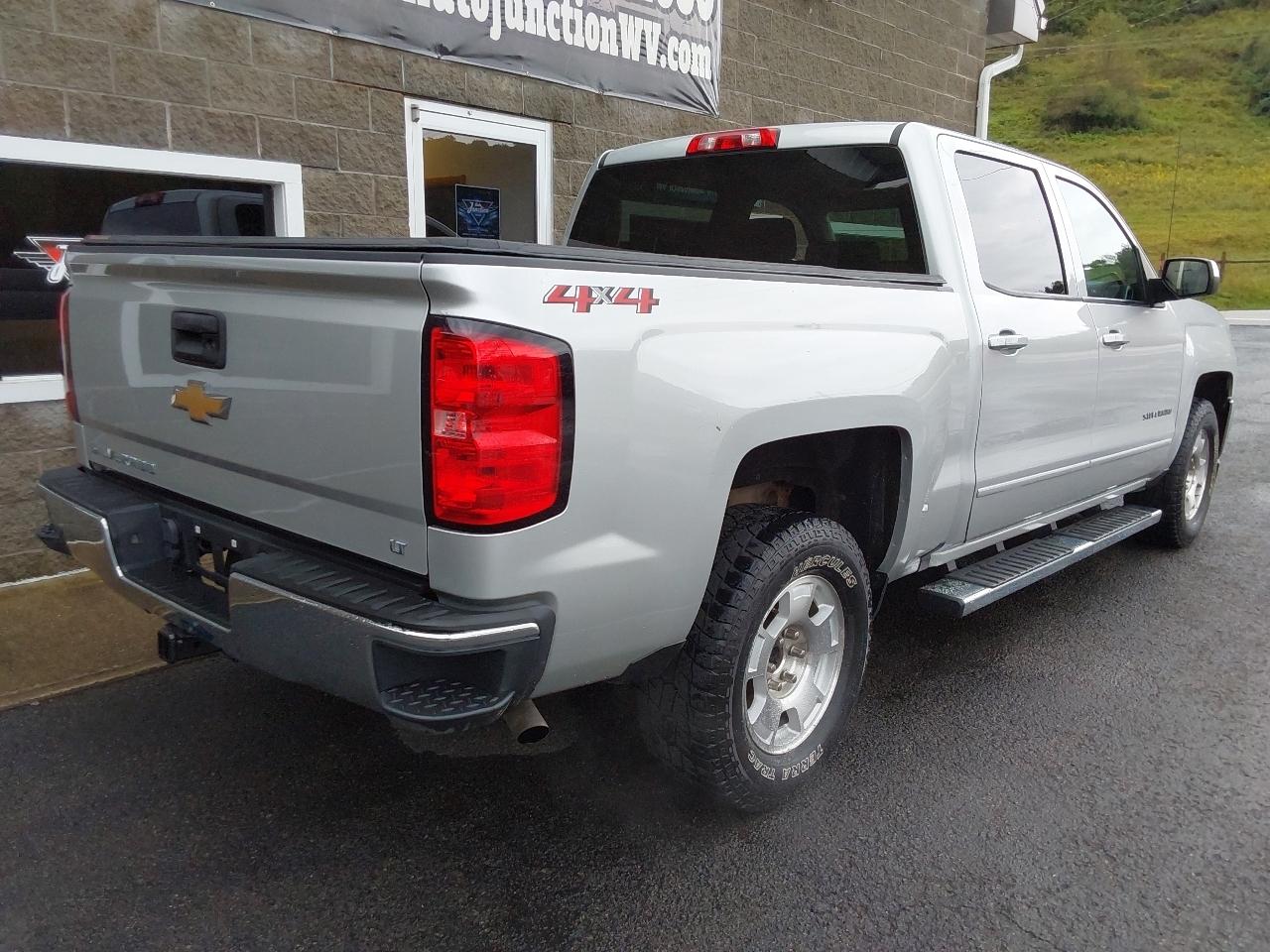 Chevrolet Silverado 1500 4WD Crew Cab 143.5" LT w/1LT 2018
