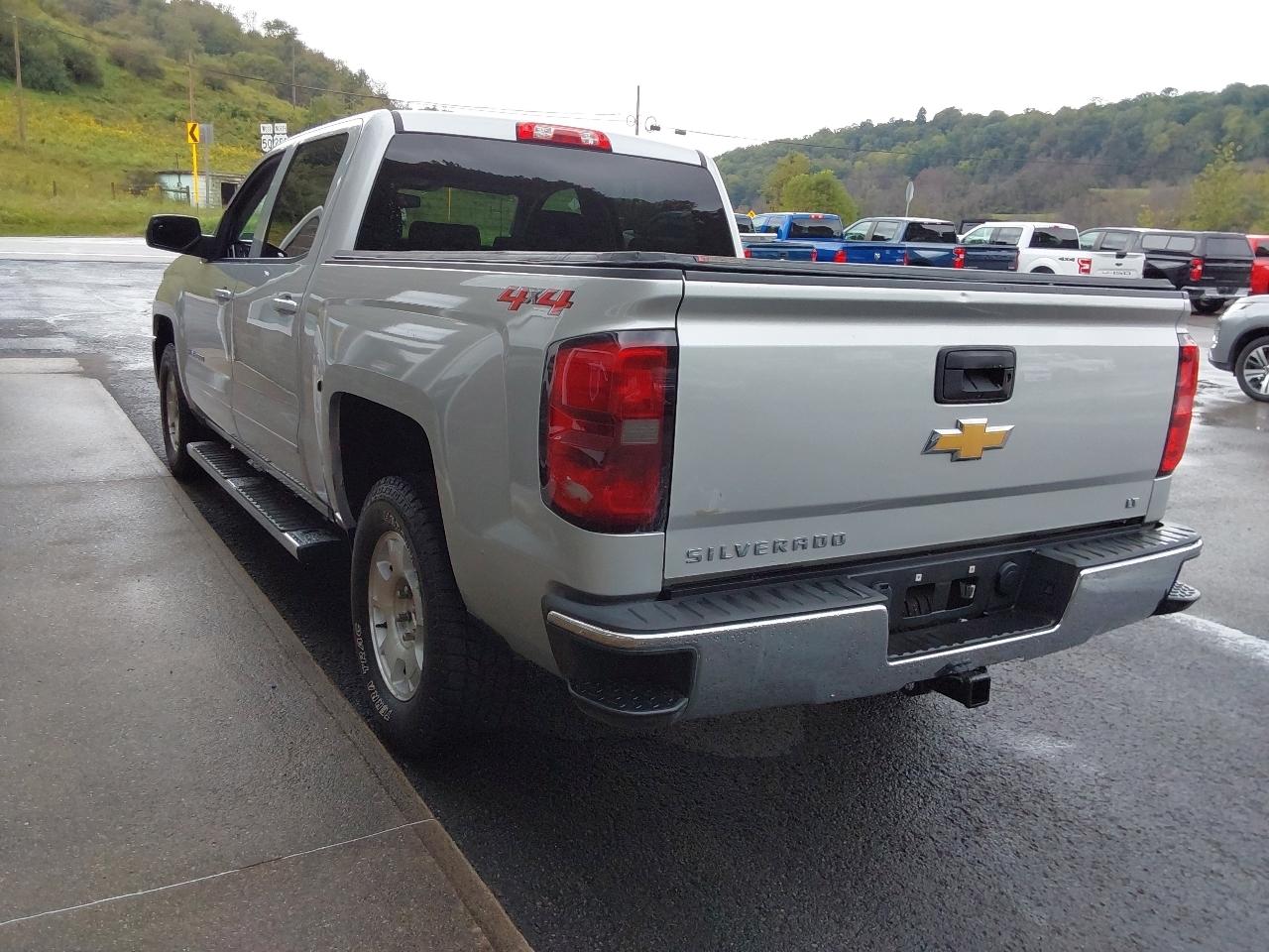 Chevrolet Silverado 1500 4WD Crew Cab 143.5" LT w/1LT 2018